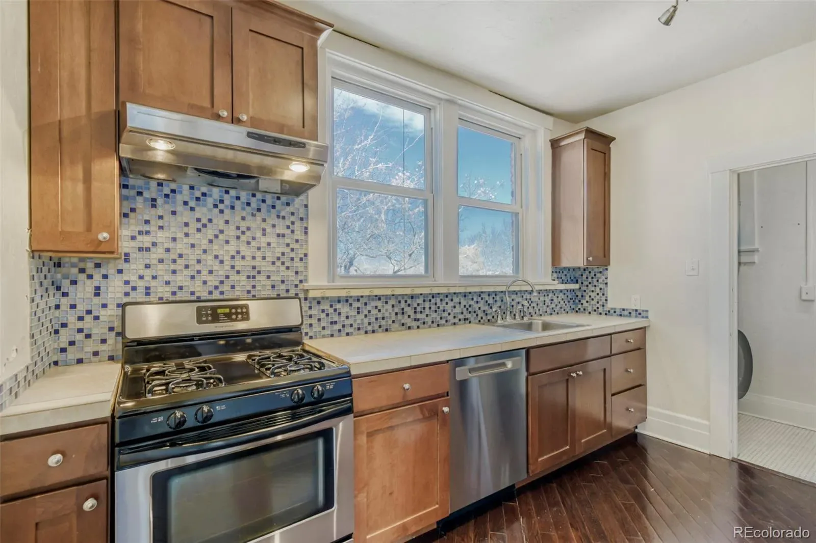 03192026205945 1600 10