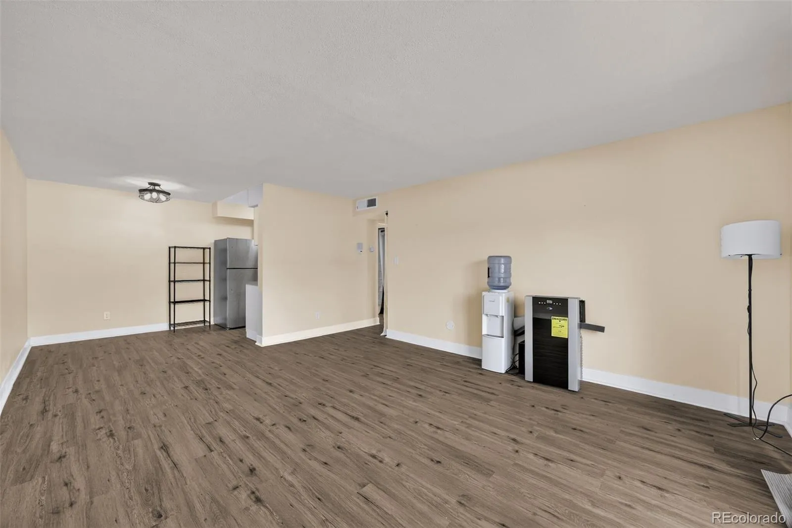 7755 E Quincy Avenue #203A2 Denver CO 80237 MLS #REC6355642 04012026165949 1600 21