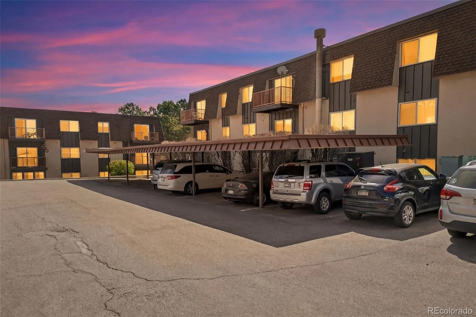 7755 E Quincy Avenue #203A2 Denver CO 80237 MLS #REC6355642 04012026165949 1600 27