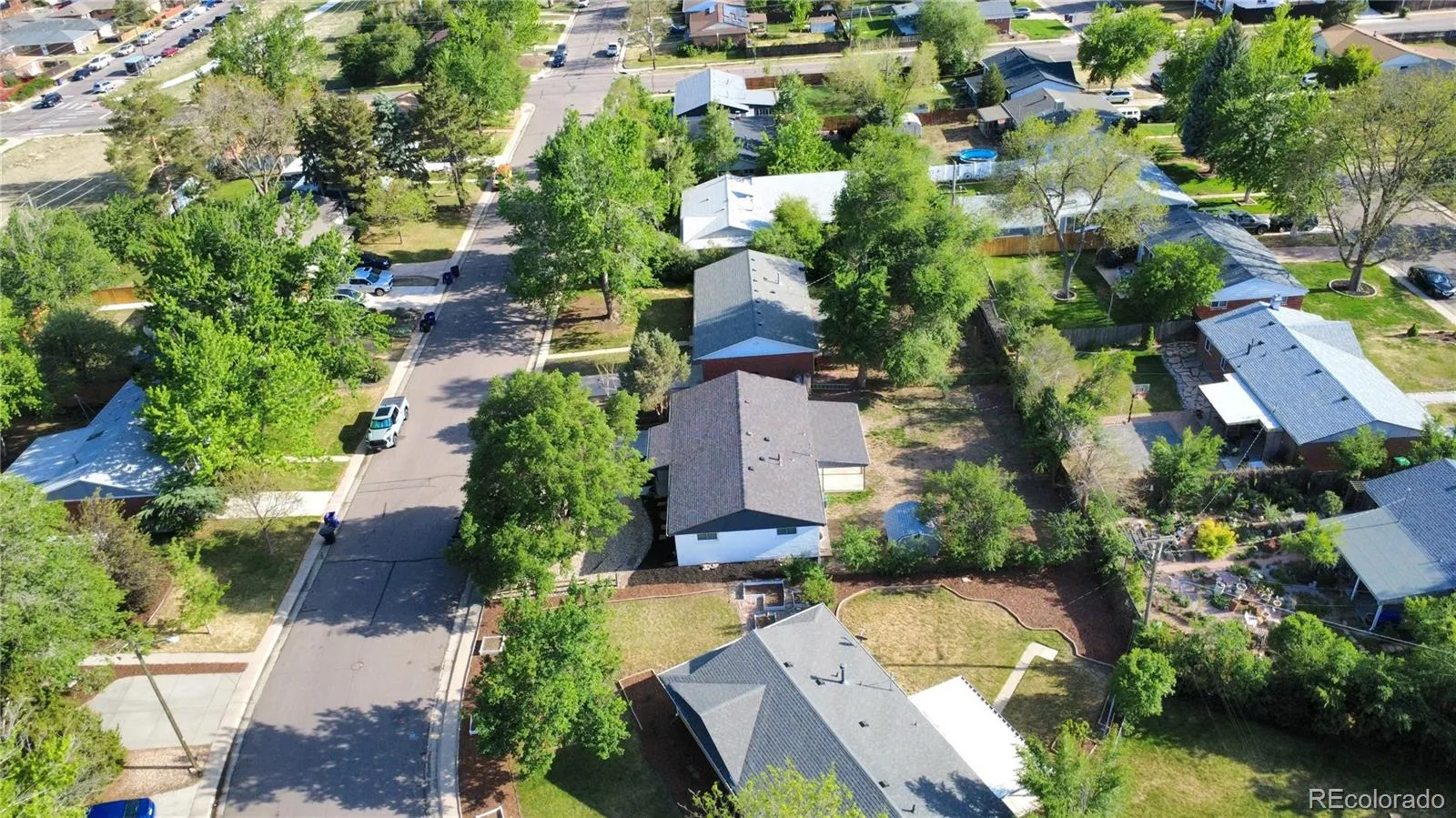 647 S Jasmine Way Denver CO 80224 MLS #REC6359716 05192026202934 1600 39