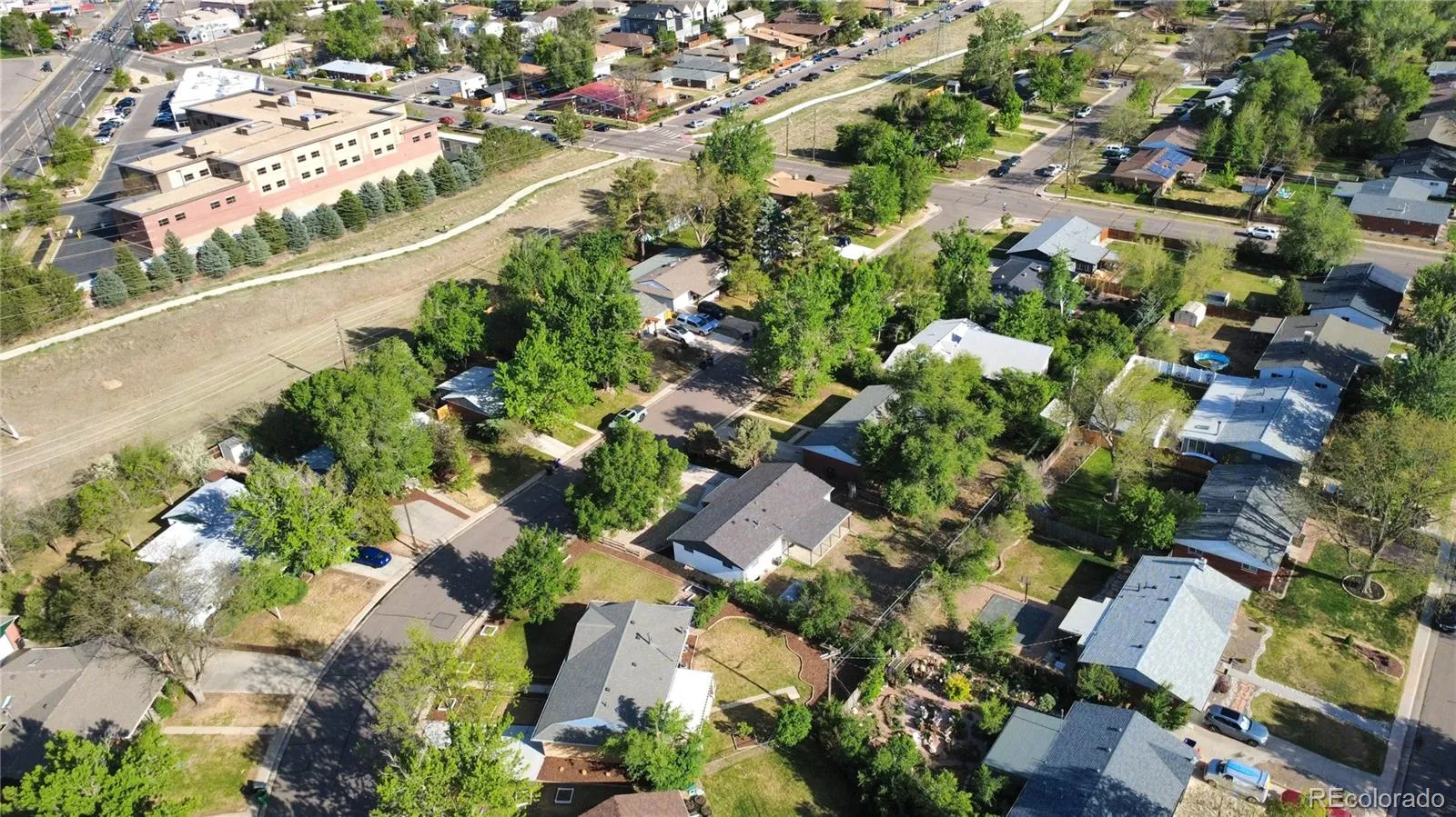 647 S Jasmine Way Denver CO 80224 MLS #REC6359716 05192026202934 1600 40