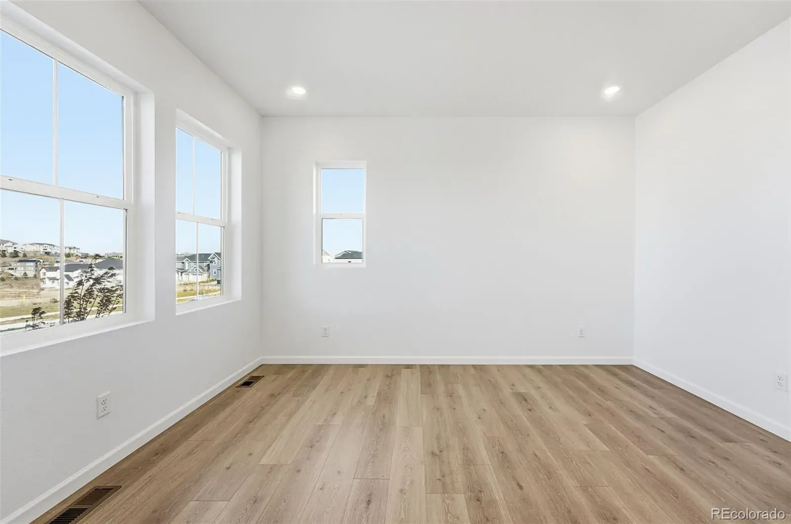 11192025011359 1600 1