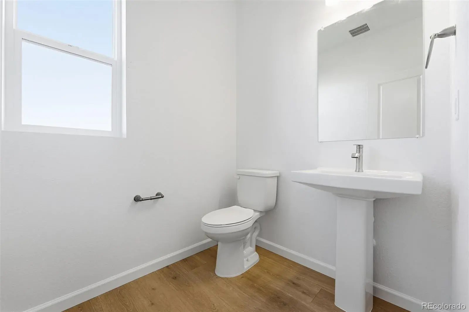 11192025011359 1600 12