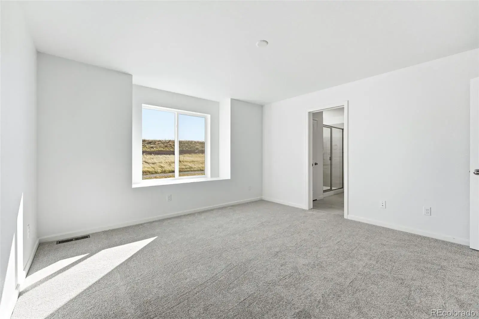 11192025011359 1600 15