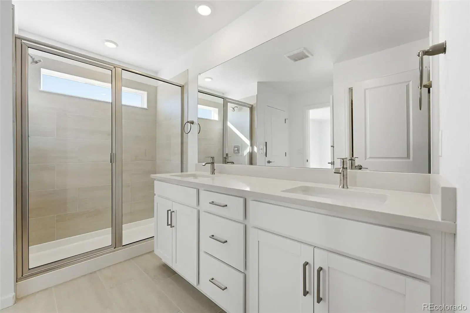 11192025011359 1600 18