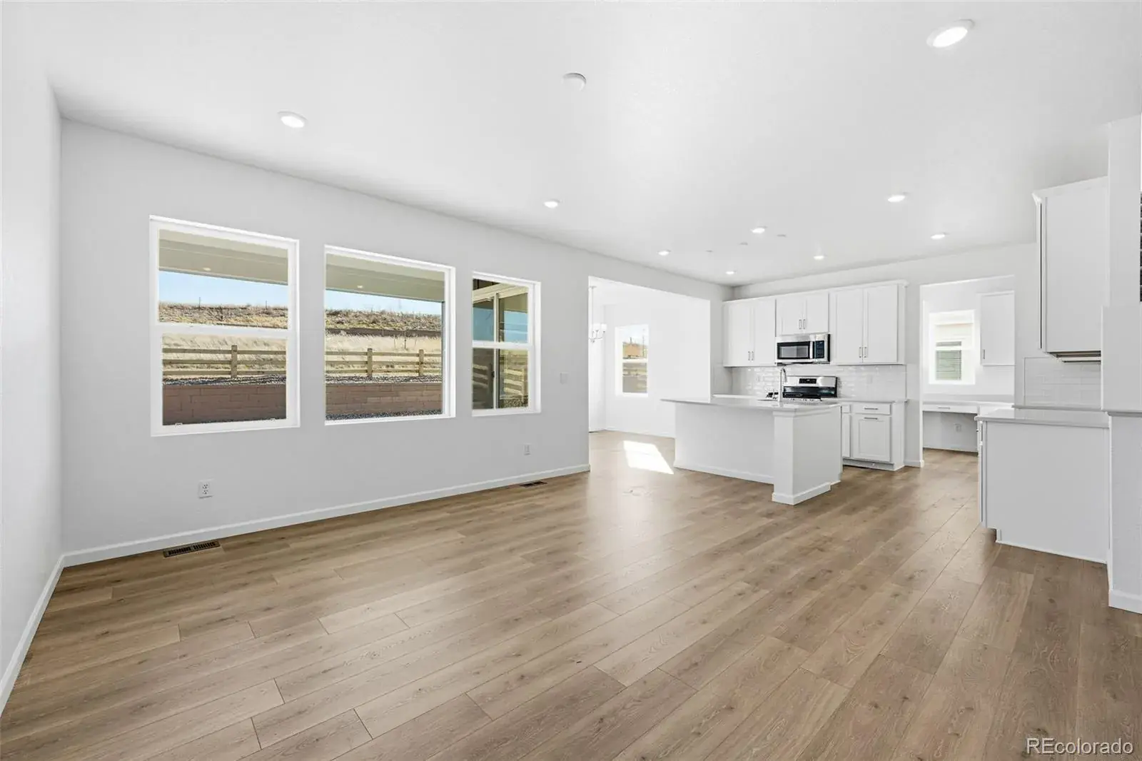 11192025011359 1600 2