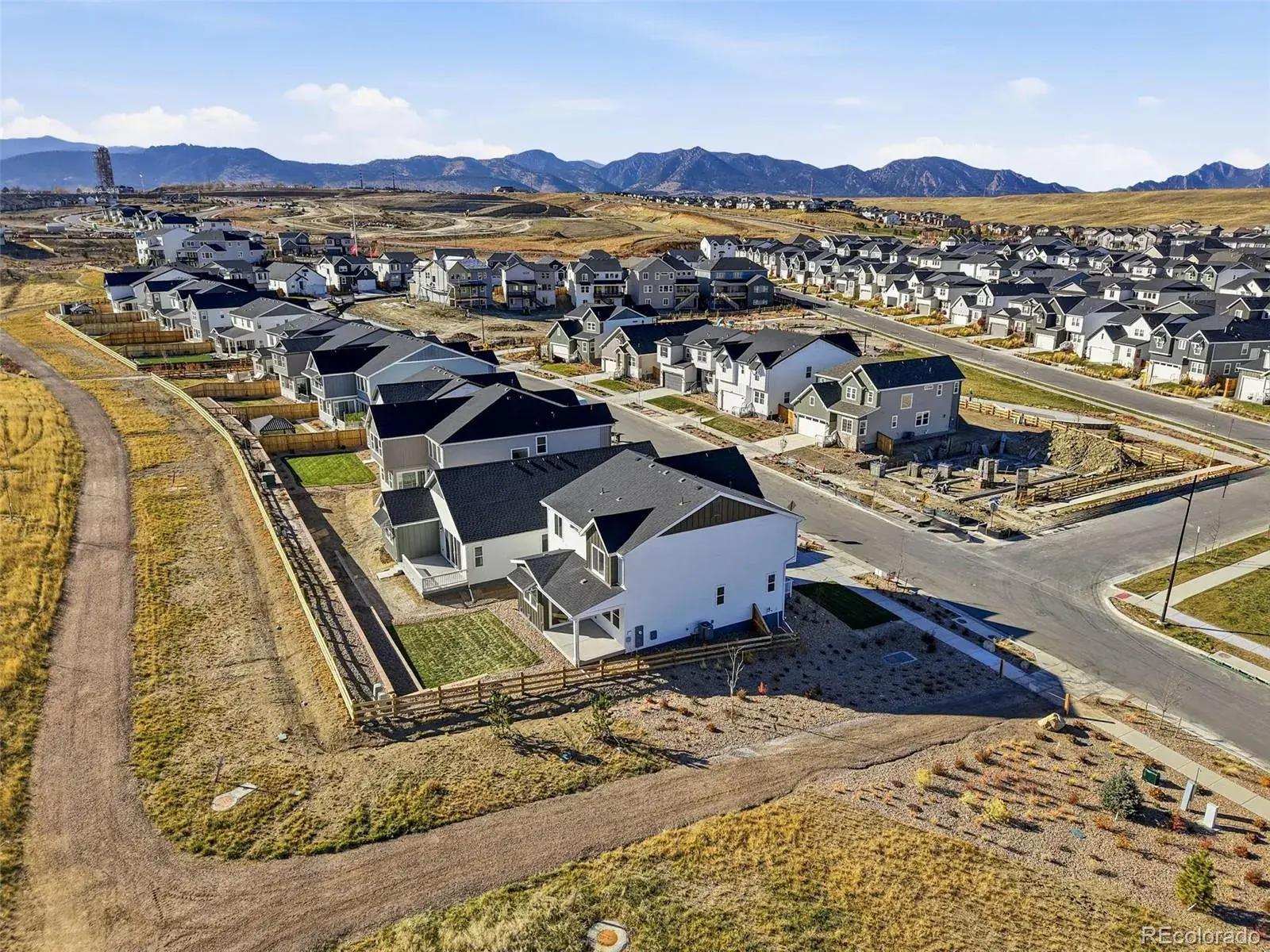 11192025011359 1600 25