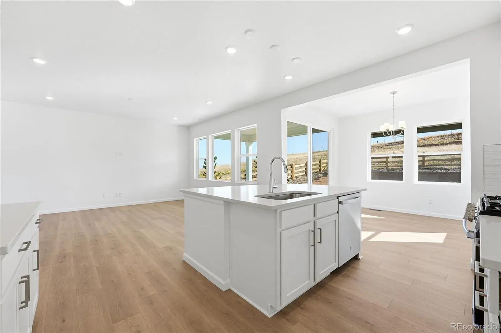 11192025011359 1600 6