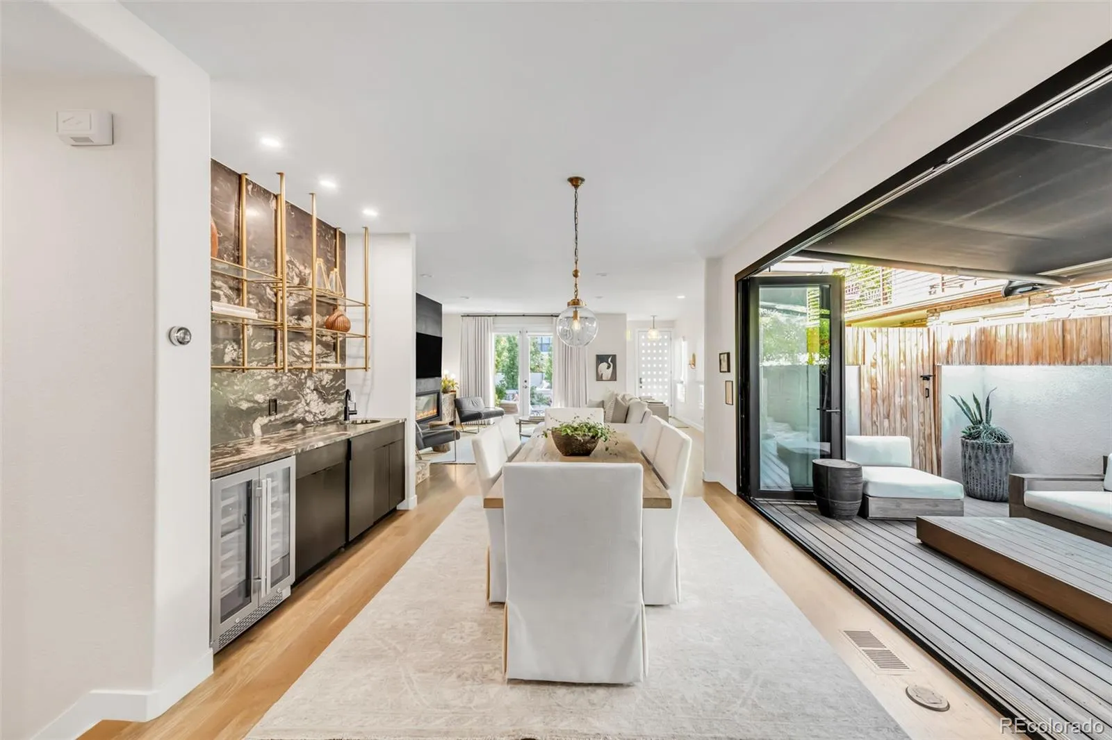 04172026060618 1600 10