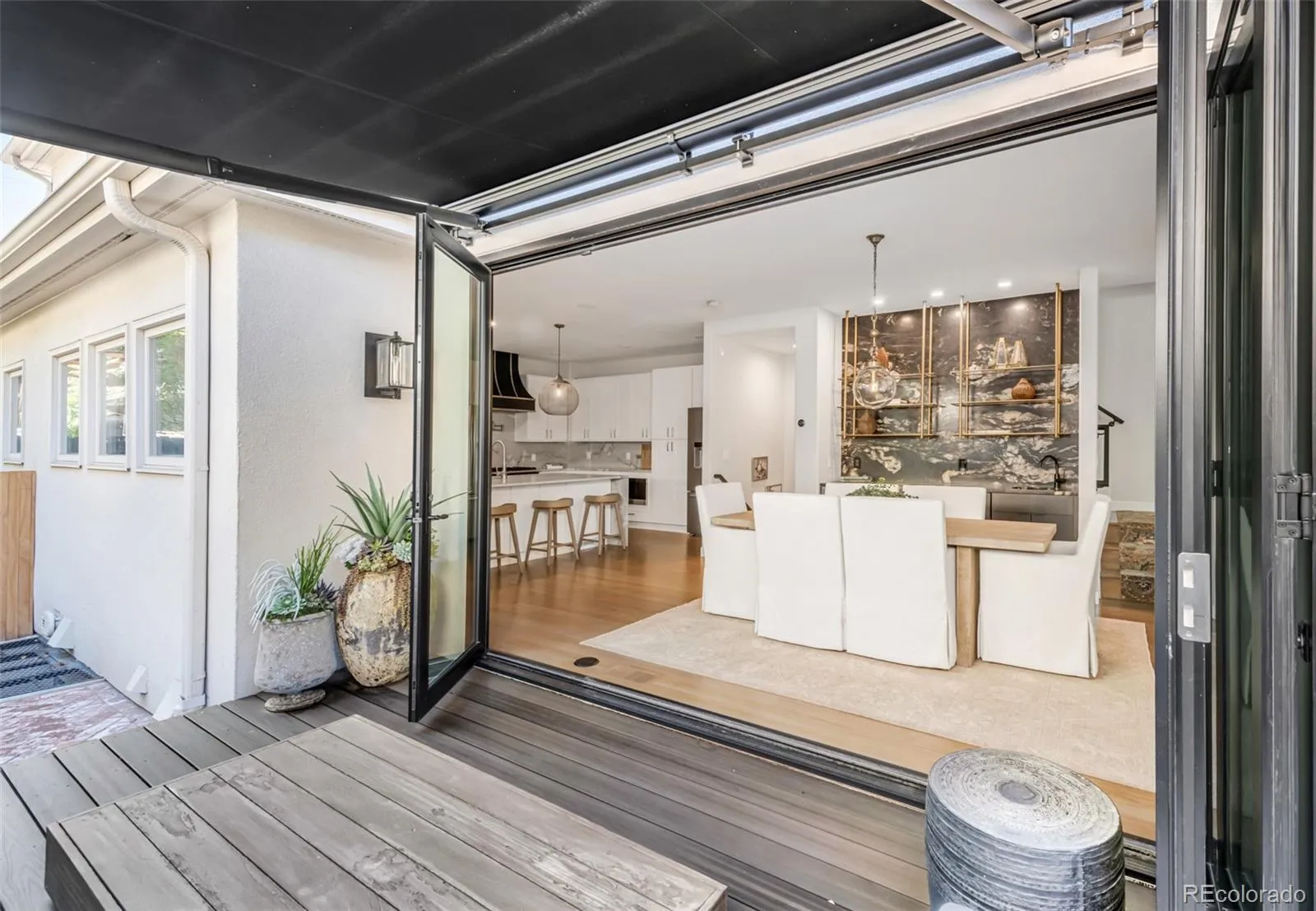 04172026060618 1600 14