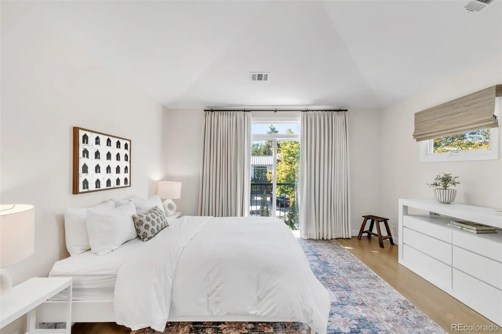 04172026060618 1600 30