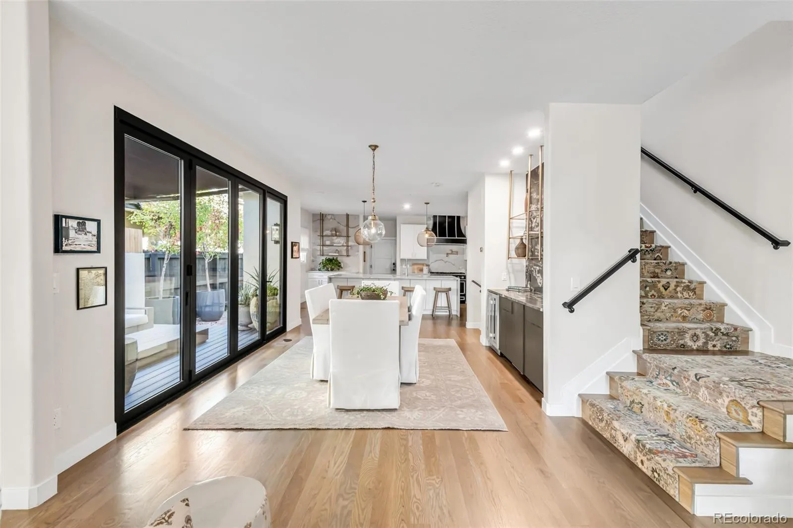 04172026060618 1600 9