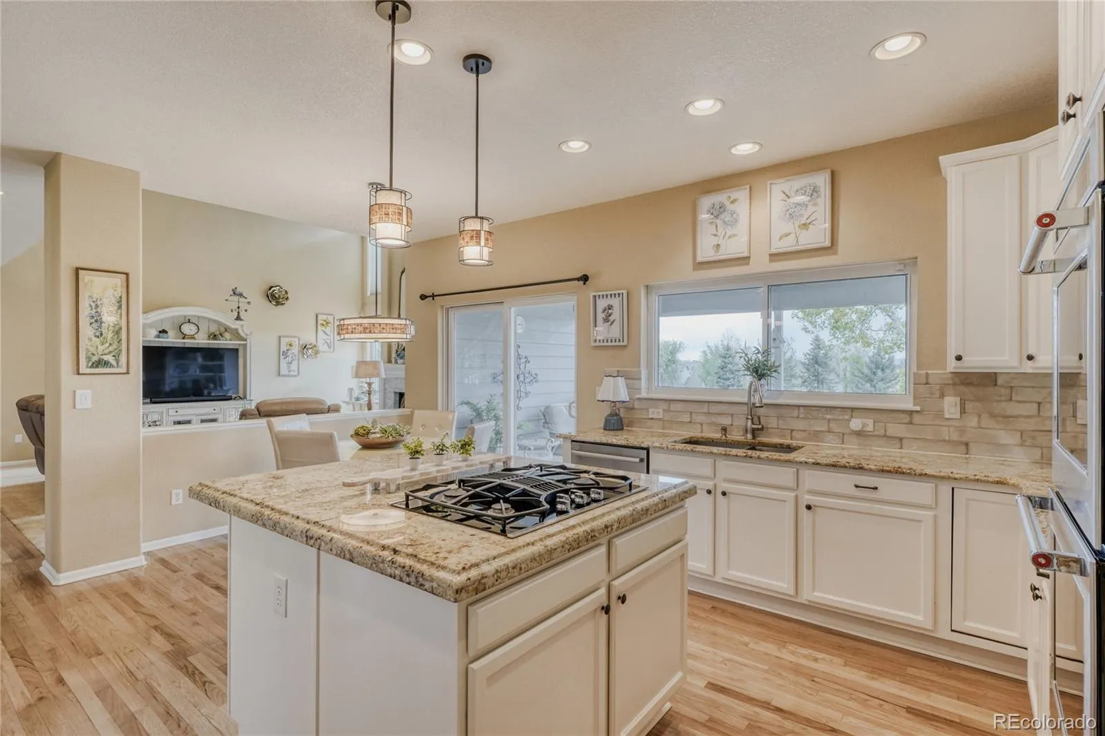 19548 E Powers Place Aurora CO 80015 MLS #REC6363192 04262026132045 1600 5
