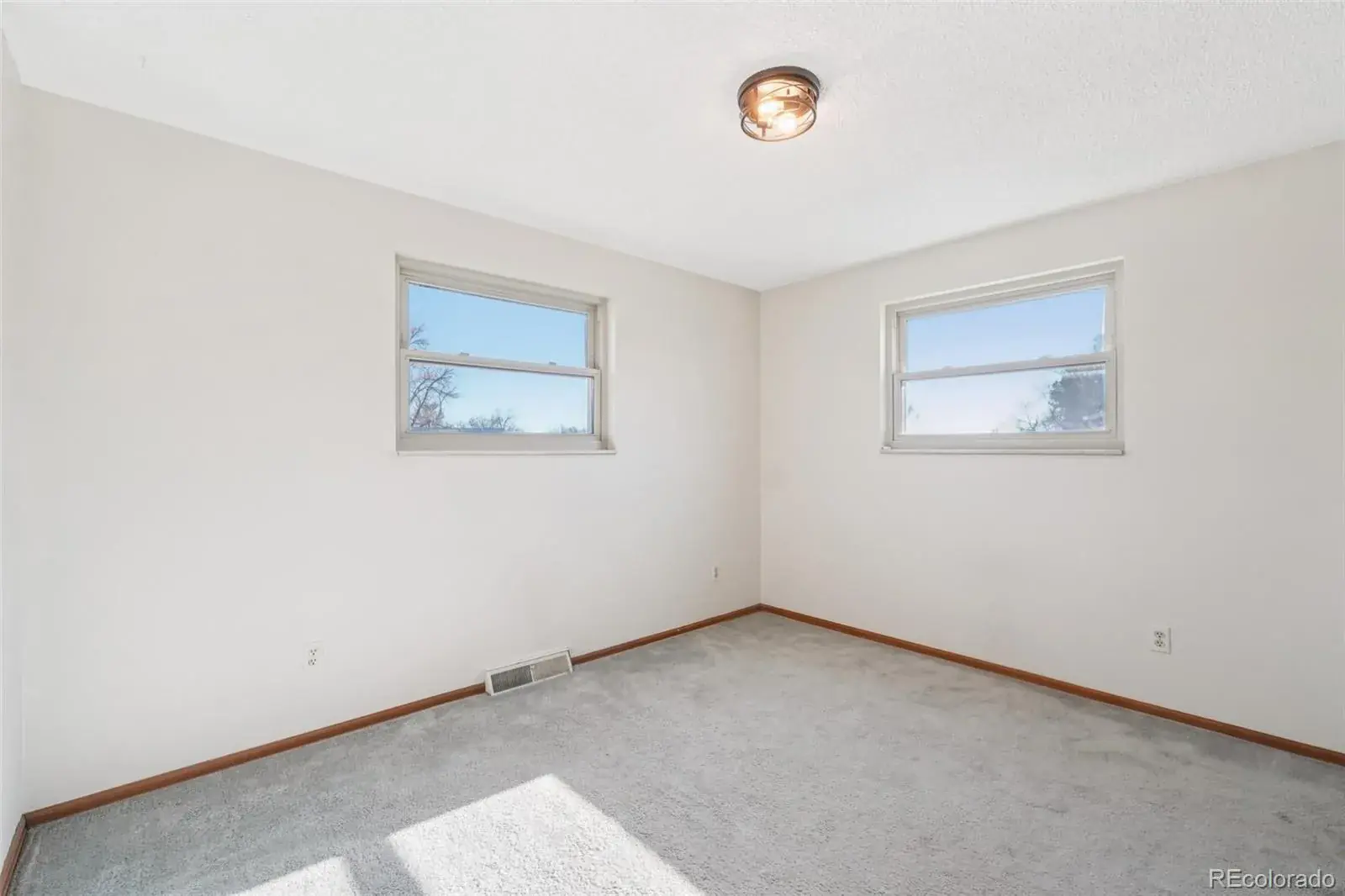 01152026230227 1600 30