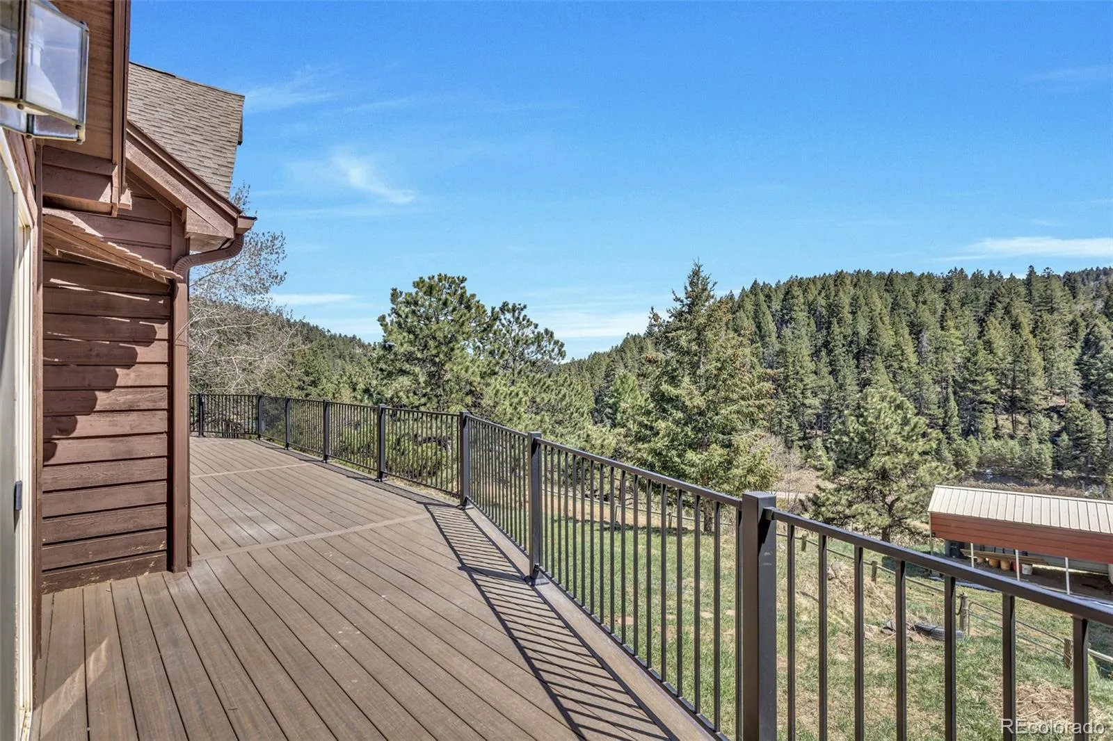 12183 Arnett Ranch Road Littleton CO 80127 | MLS #REC6369063 05162026041016 1600 22