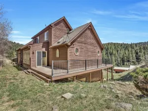 12183 Arnett Ranch Road Littleton CO 80127 | MLS #REC6369063 05162026041016 300 0