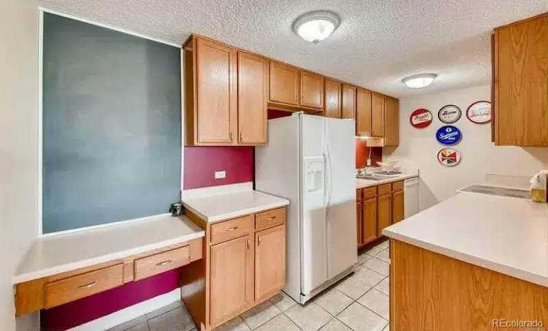2225 Buchtel Boulevard #301 Denver CO 80210 MLS #REC6369227 01022026183803 800 1