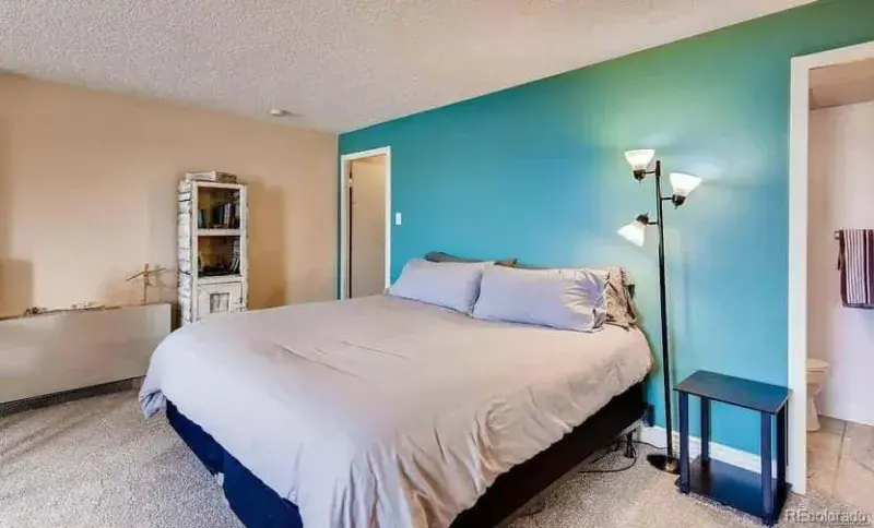 2225 Buchtel Boulevard #301 Denver CO 80210 MLS #REC6369227 01022026183803 800 5