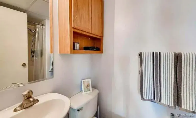 2225 Buchtel Boulevard #301 Denver CO 80210 MLS #REC6369227 01022026183803 800 6