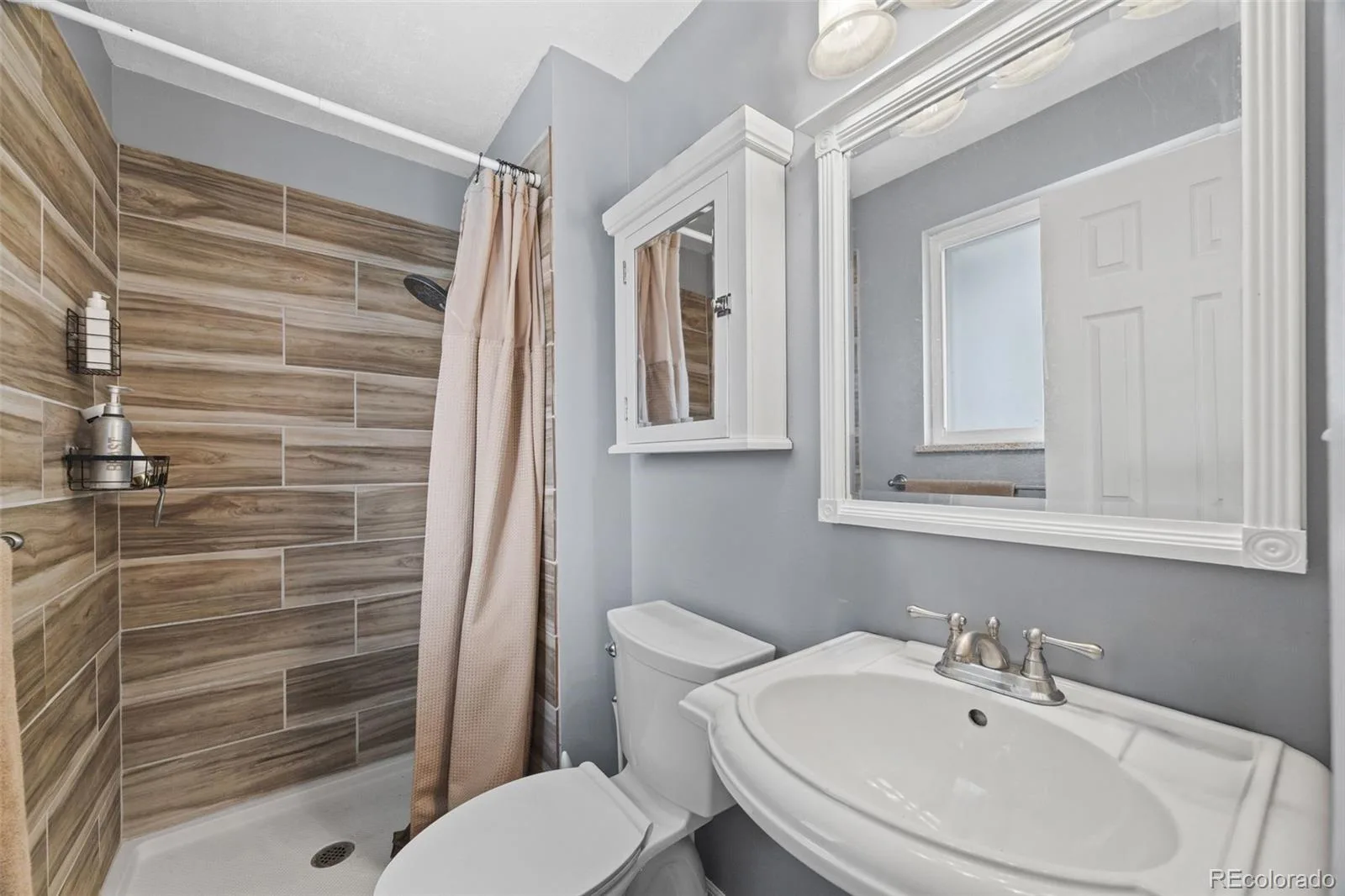 9370 W Mexico Avenue Lakewood CO 80232 | MLS #REC6370045 06112026204304 1600 23