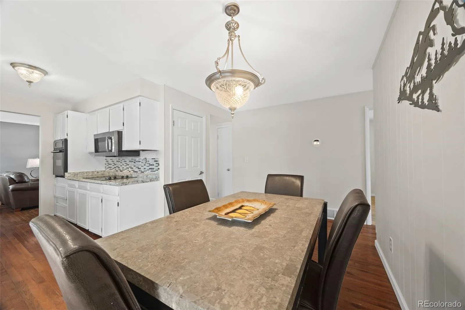 9370 W Mexico Avenue Lakewood CO 80232 | MLS #REC6370045 06112026204304 1600 9