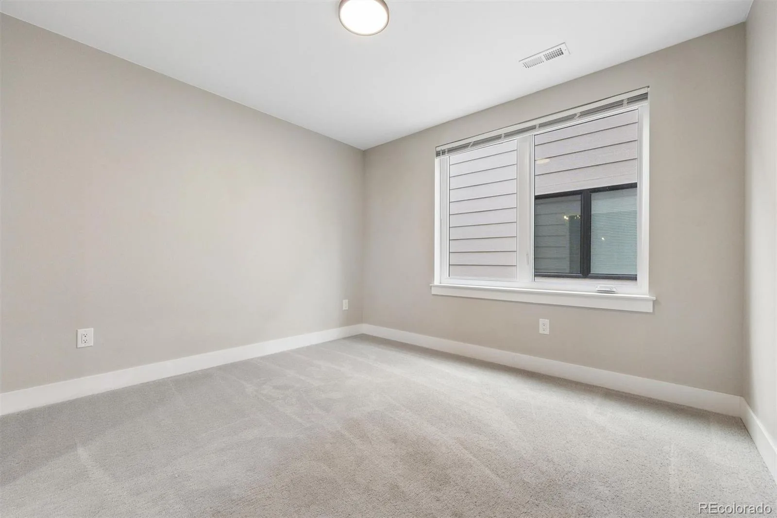 2147 S Bellaire Street Denver CO 80222 MLS #REC6371673 06252026224439 1600 16