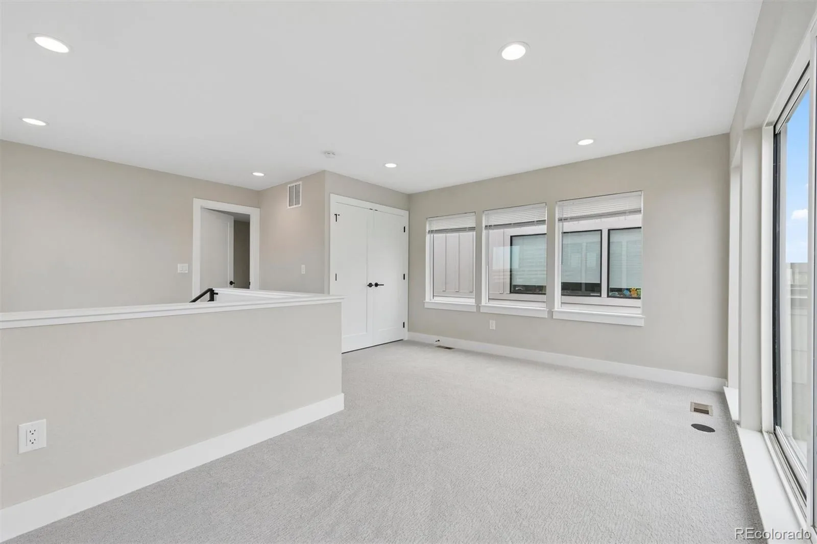 2147 S Bellaire Street Denver CO 80222 MLS #REC6371673 06252026224439 1600 22