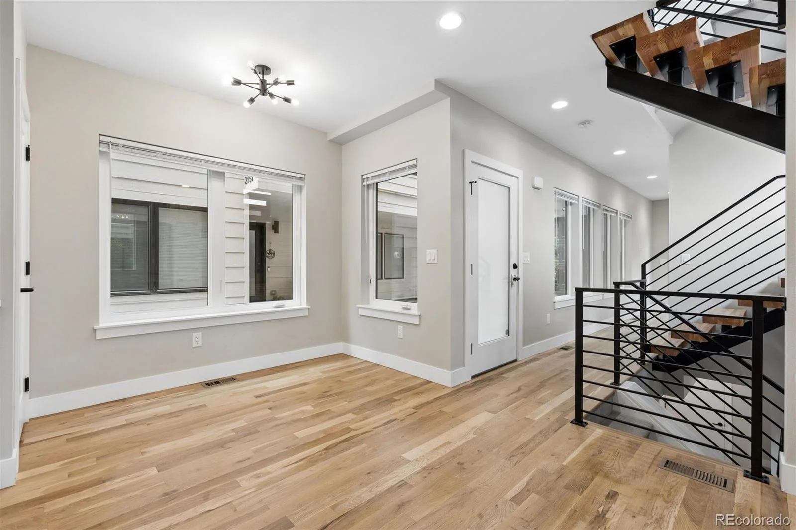 2147 S Bellaire Street Denver CO 80222 MLS #REC6371673 06252026224439 1600 6