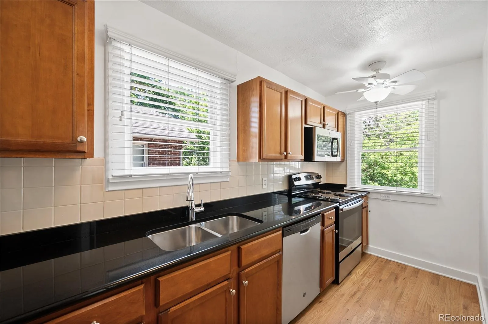 1423 S University Boulevard Denver CO 80210 MLS #REC6374063 06232026000857 1600 11