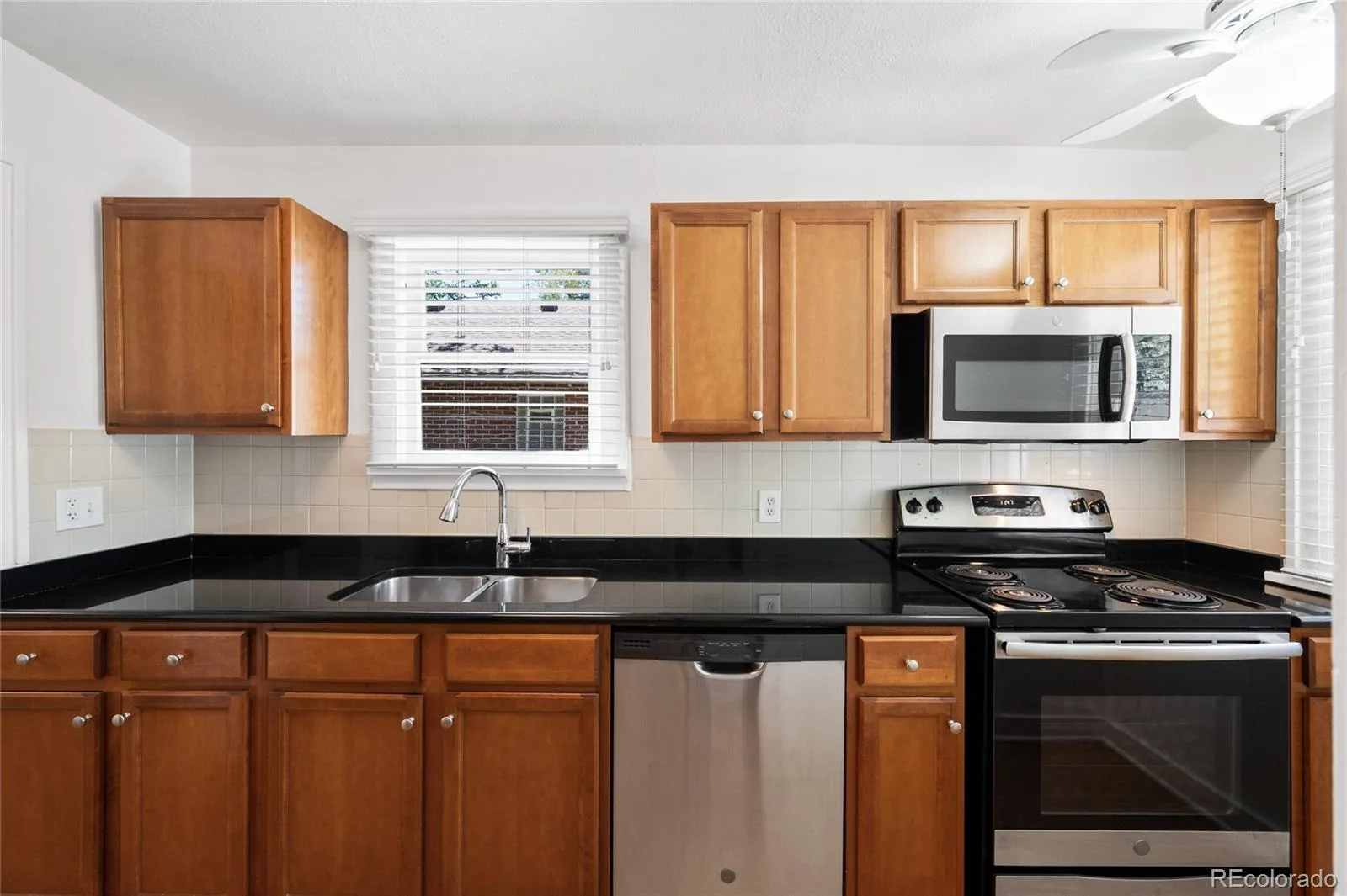 1423 S University Boulevard Denver CO 80210 MLS #REC6374063 06232026000857 1600 12