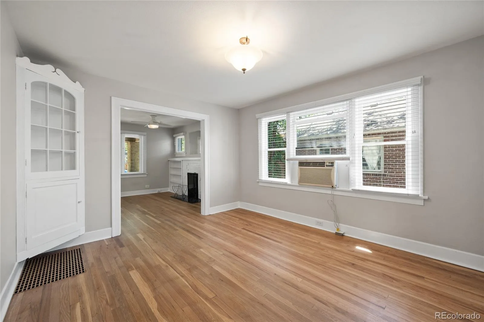 1423 S University Boulevard Denver CO 80210 MLS #REC6374063 06232026000857 1600 8