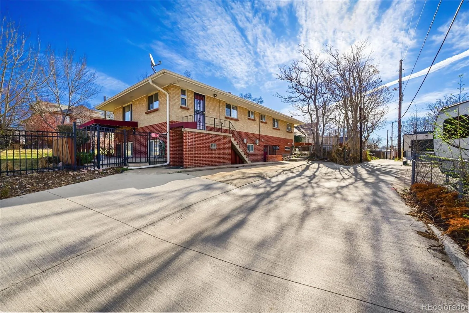 3286 W Fairview Place Denver CO 80211 MLS #REC6375062 06132026221748 1600 21