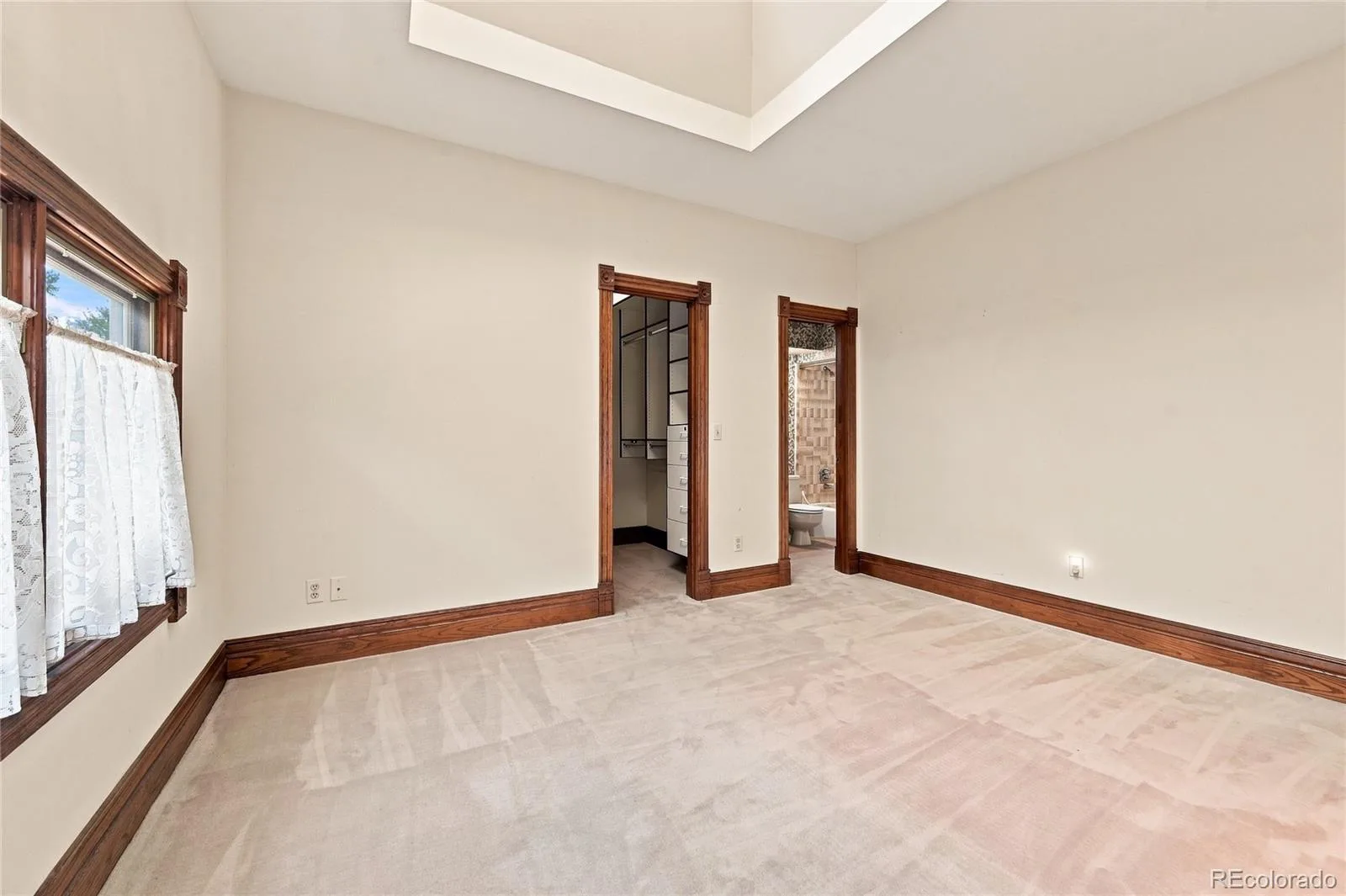 2411 E Cedar Avenue Denver CO 80209 | MLS #REC6375094 08252026174508 1600 31