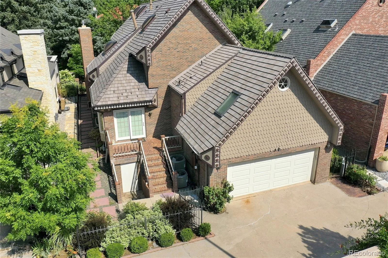 2411 E Cedar Avenue Denver CO 80209 | MLS #REC6375094 08252026174508 1600 42