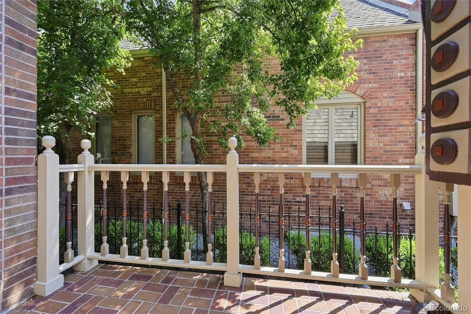 2411 E Cedar Avenue Denver CO 80209 | MLS #REC6375094 08252026174508 1600 9