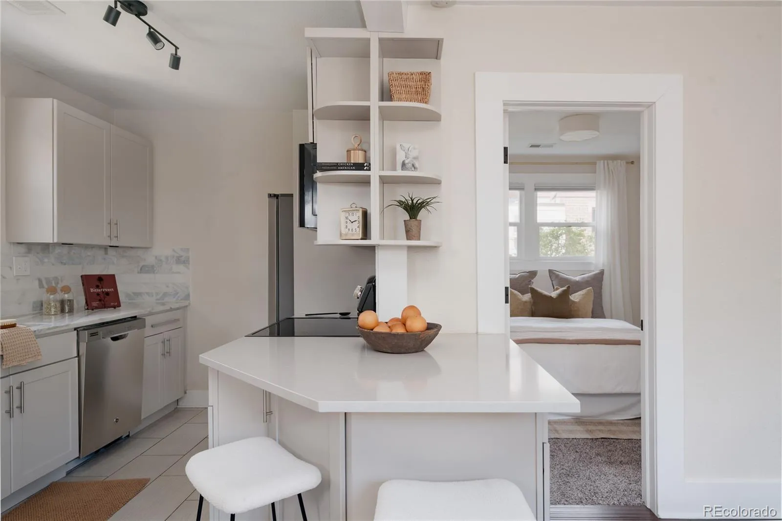 04092026230759 1600 19