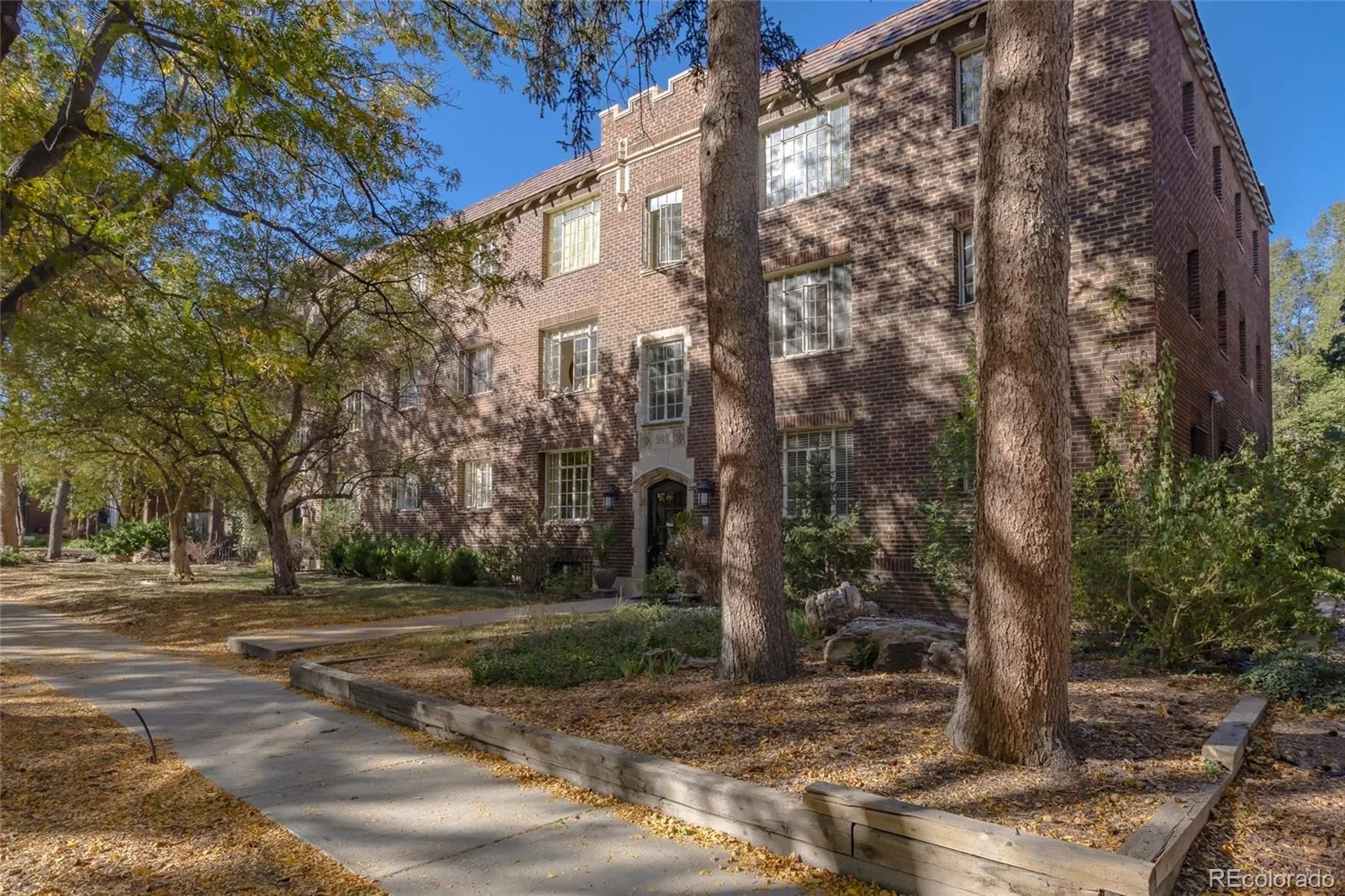 949 N Emerson Street #8 Denver CO 80218 | MLS #REC6377750 10132026214353 1600 1