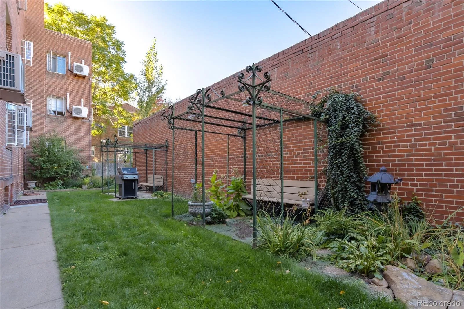 949 N Emerson Street #8 Denver CO 80218 | MLS #REC6377750 10132026214353 1600 20
