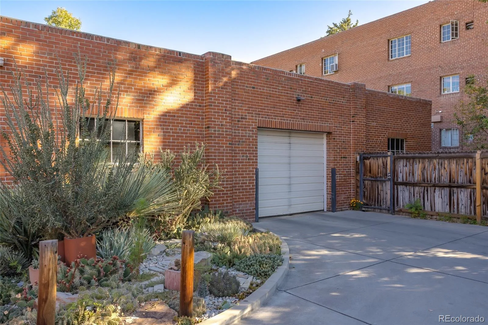 949 N Emerson Street #8 Denver CO 80218 | MLS #REC6377750 10132026214353 1600 23