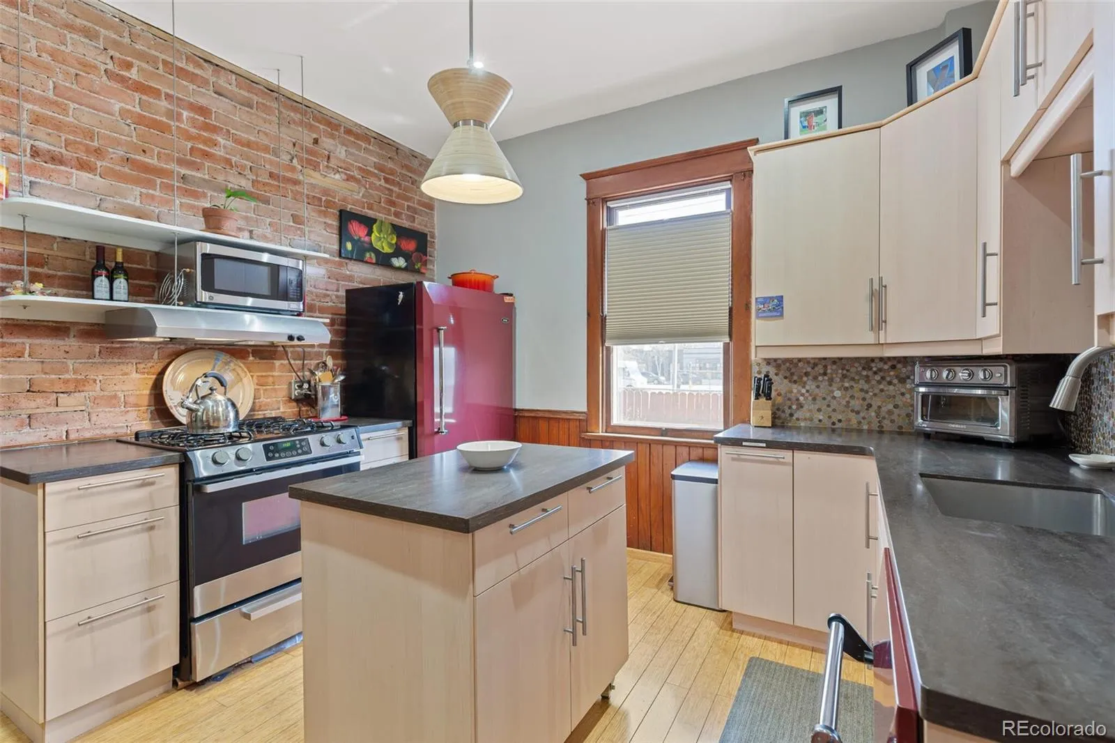 04142026230635 1600 22