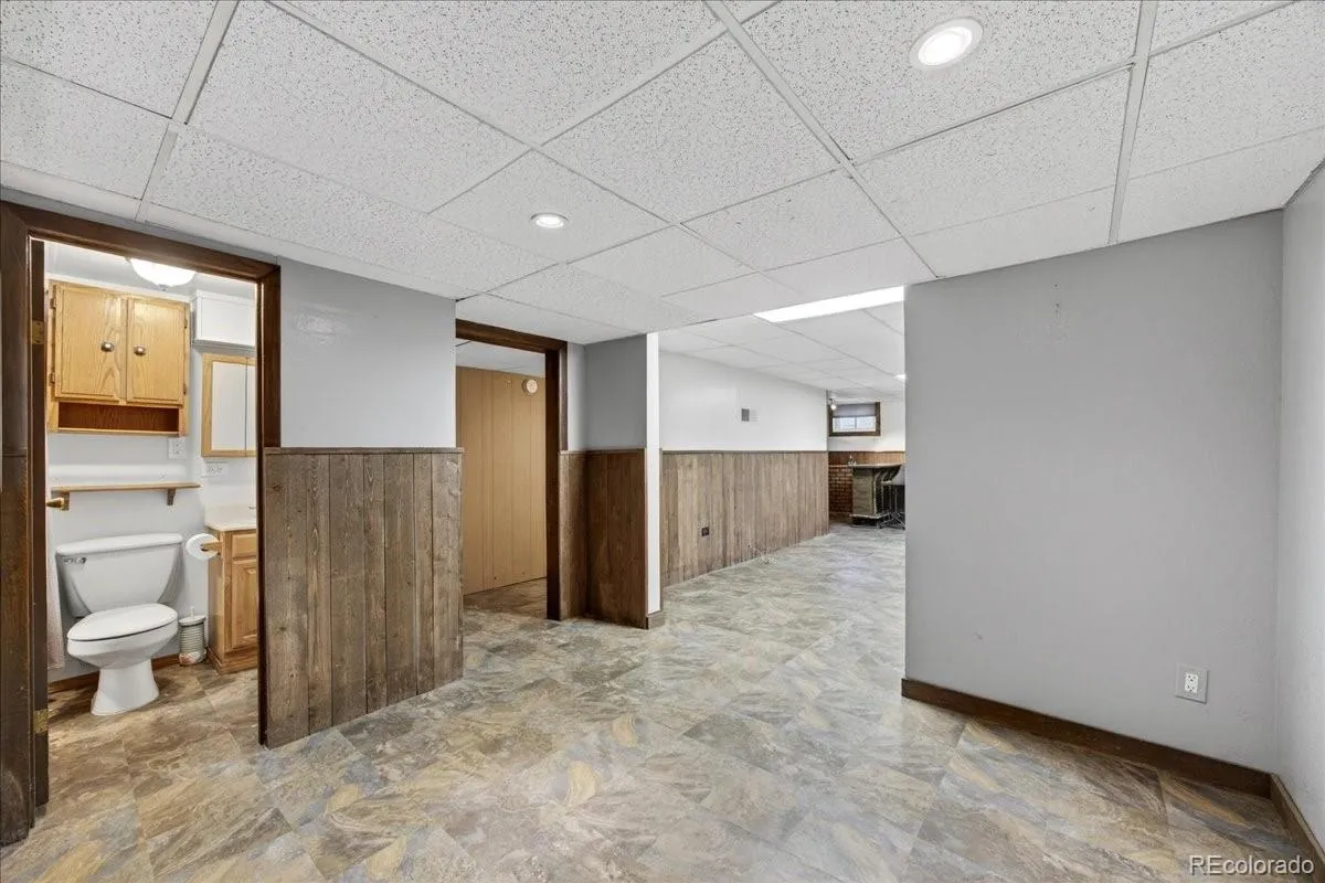 961 Kendall Street Lakewood CO 80214 MLS #REC6383616 05112026184028 1200 22