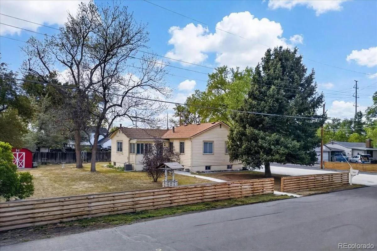 961 Kendall Street Lakewood CO 80214 MLS #REC6383616 05112026184028 1200 3