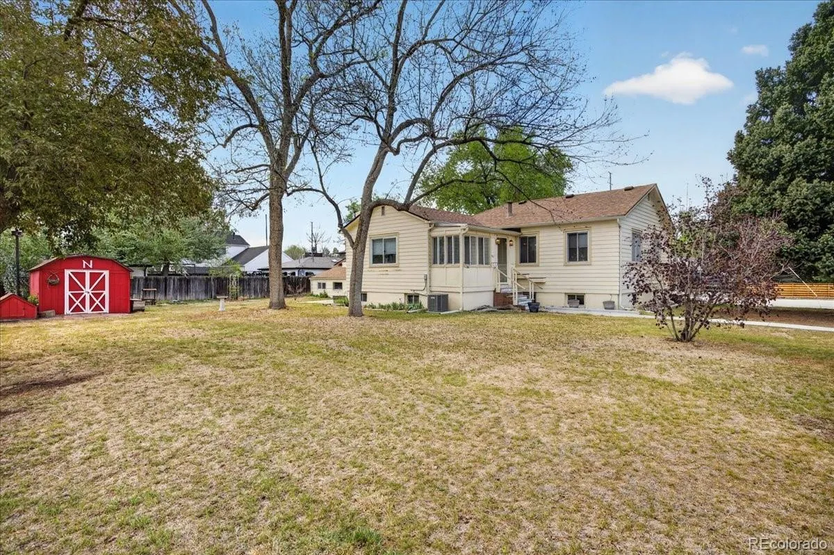 961 Kendall Street Lakewood CO 80214 MLS #REC6383616 05112026184028 1200 35