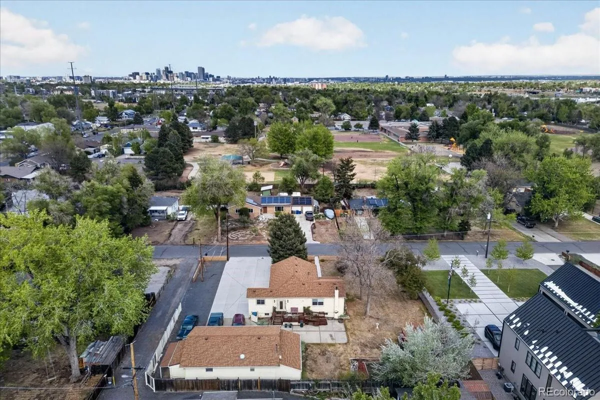 961 Kendall Street Lakewood CO 80214 MLS #REC6383616 05112026184028 1200 39