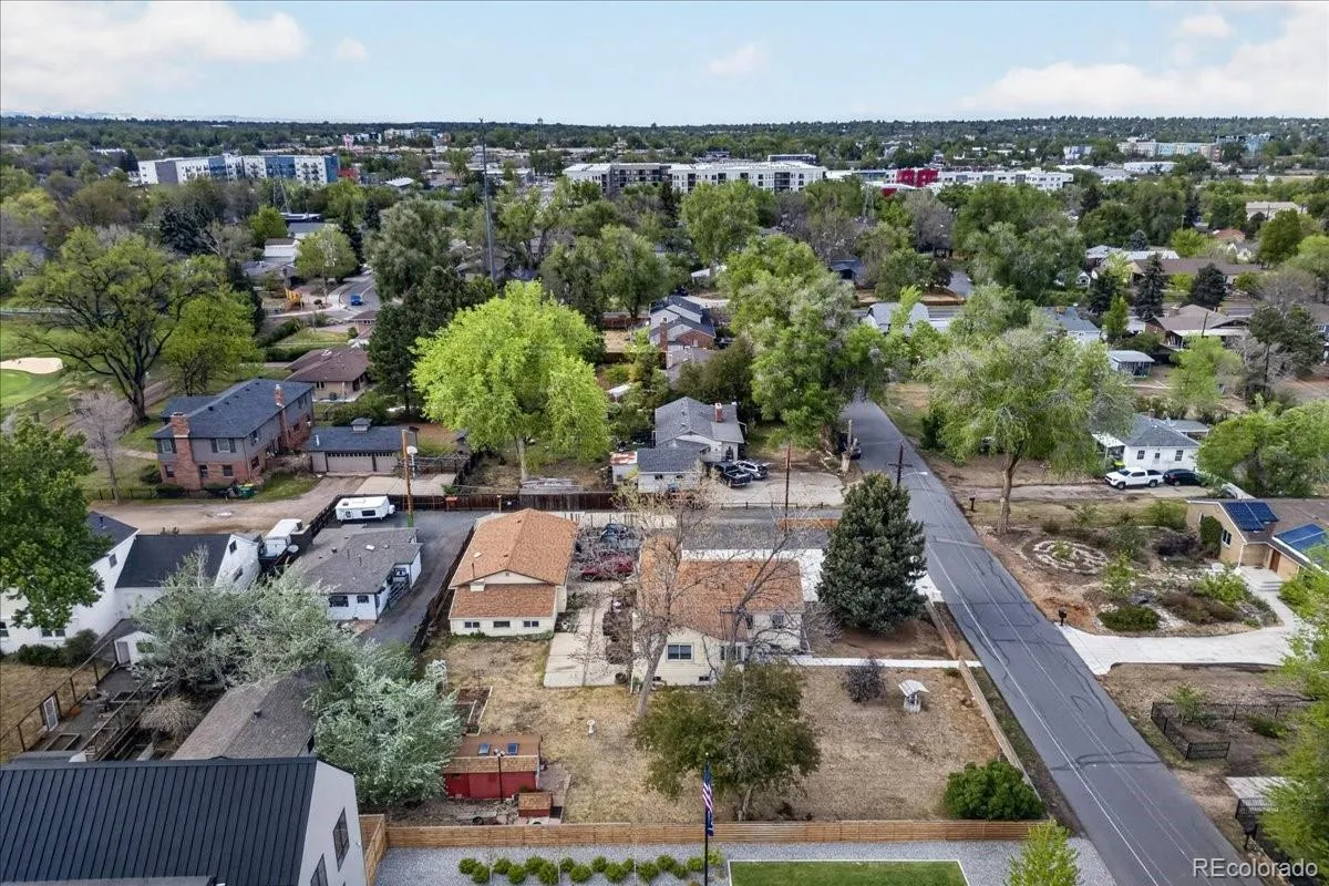 961 Kendall Street Lakewood CO 80214 MLS #REC6383616 05112026184028 1200 40