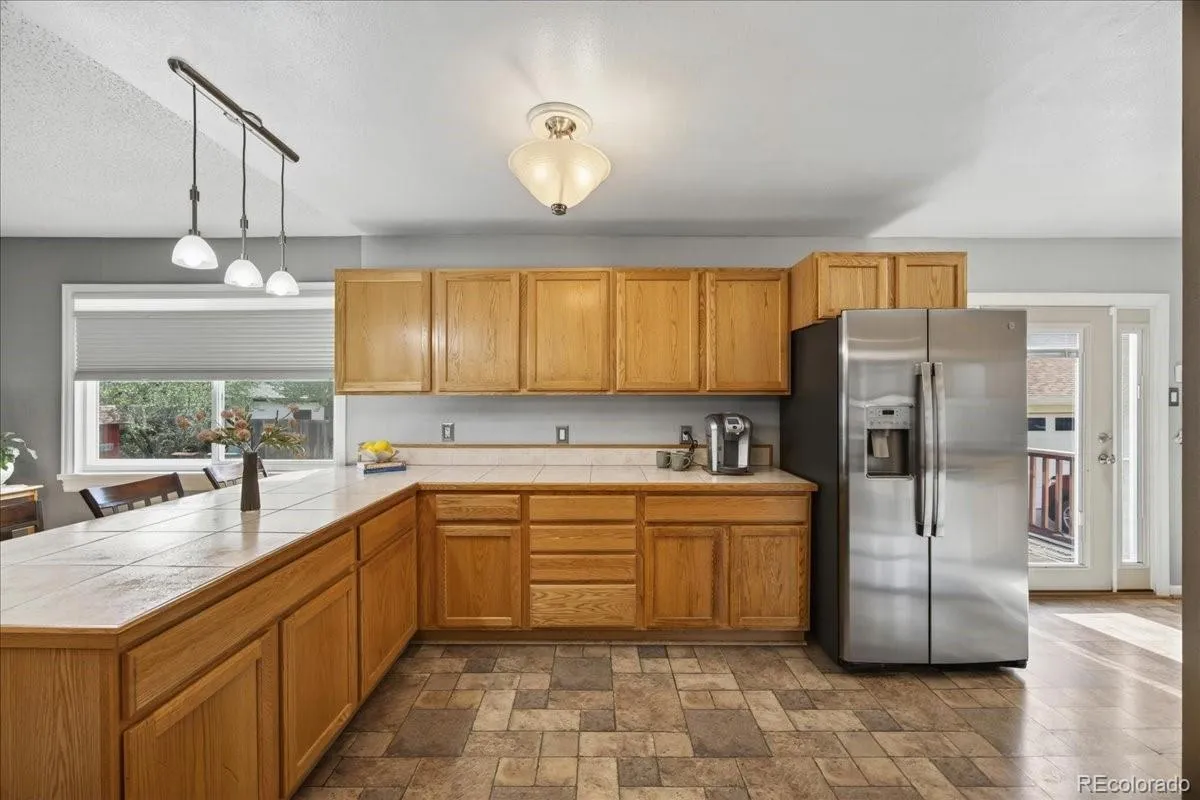 961 Kendall Street Lakewood CO 80214 MLS #REC6383616 05112026184028 1200 9