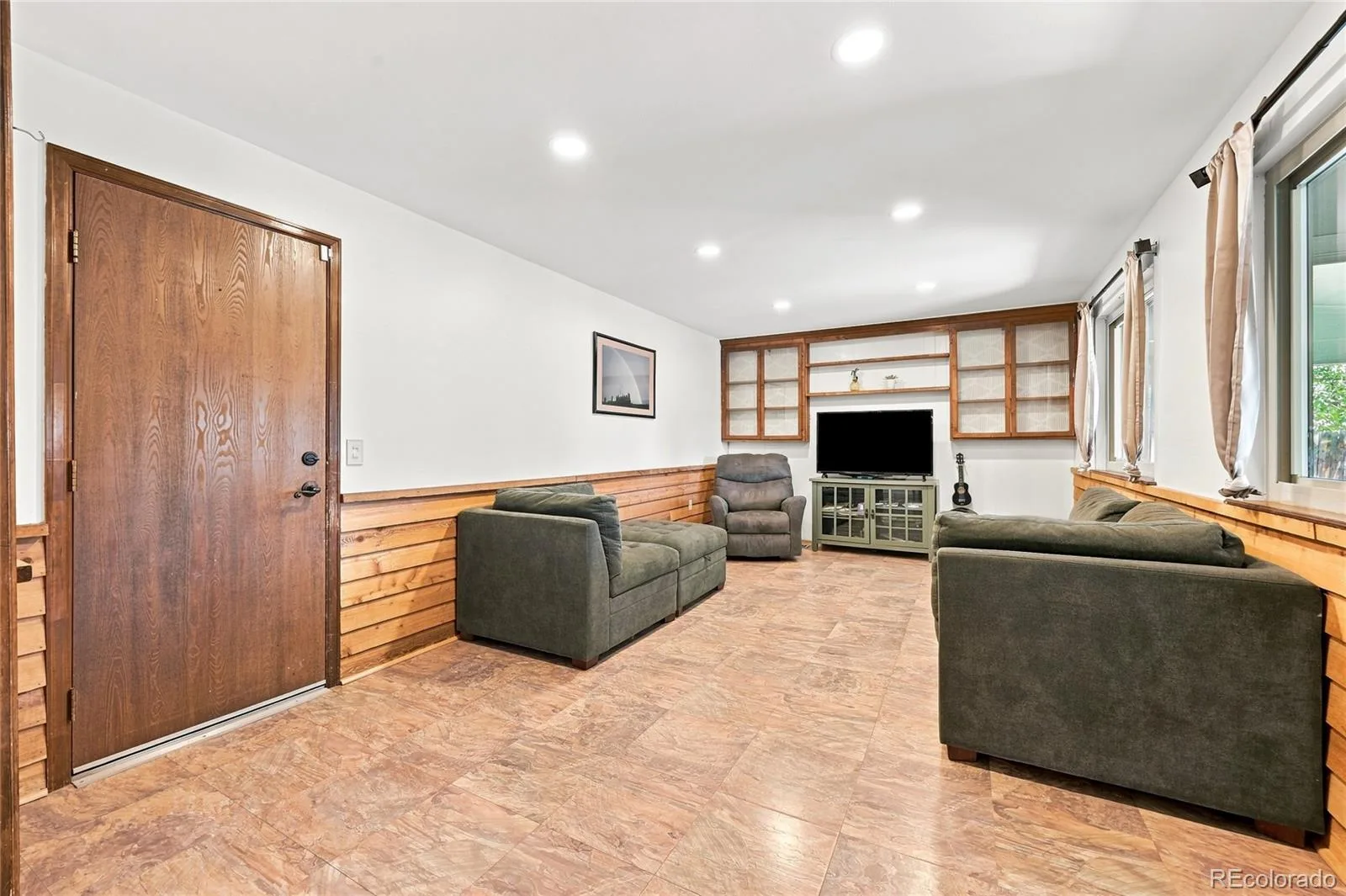 9374 Bellaire Street Thornton CO 80229 | MLS #REC6383684 08112026165148 1600 6