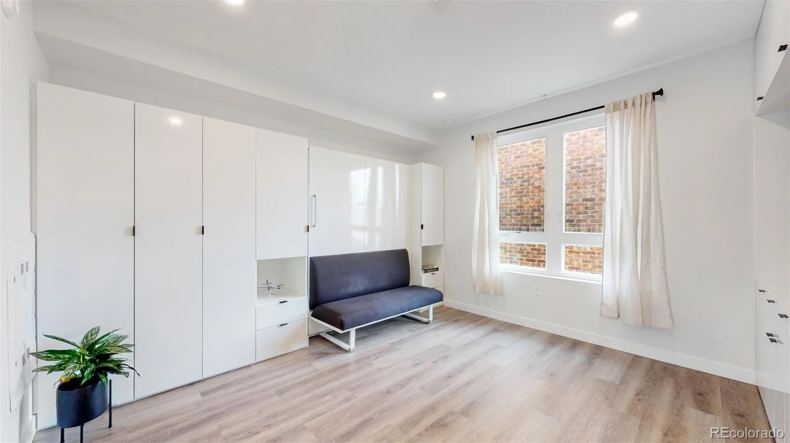 2120 N Downing Street #208 Denver CO 80205 MLS #REC6385029 07152026210957 1600 8