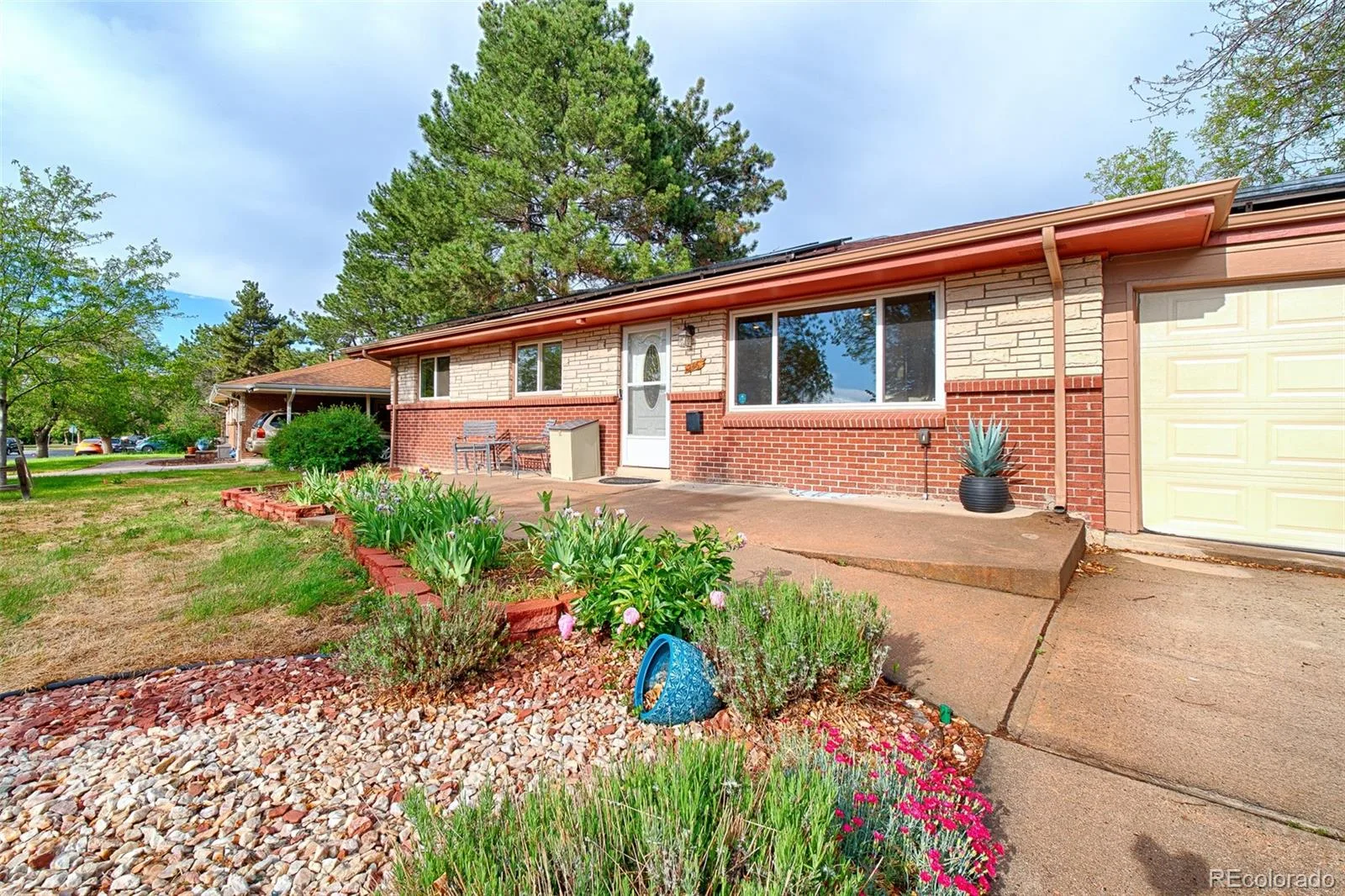 246 Lansing Street Aurora CO 80010 | MLS #REC6387282 08122026212741 1600 2