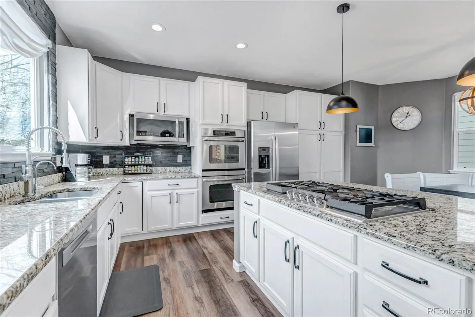 25150 E Ottawa Drive Aurora CO 80016 MLS #REC6388433 05072026163123 1600 13